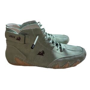 LDECK Australian Green Suede Chukka style boot. Boxing? Sneaker size 40.